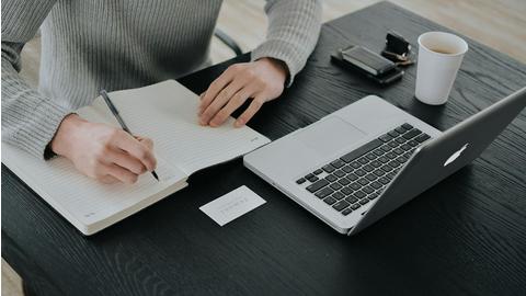 Photo de Vadim Bozhko sur Unsplash